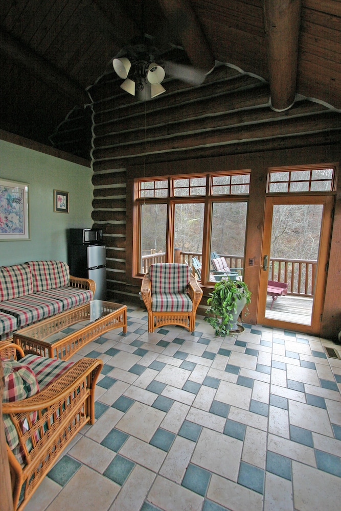 Wildberry Lodge Bed &amp; Breakfast 26/50