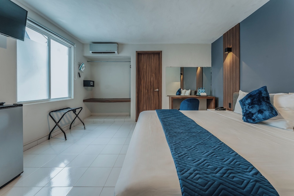 Hotel Casa Nova 25/50