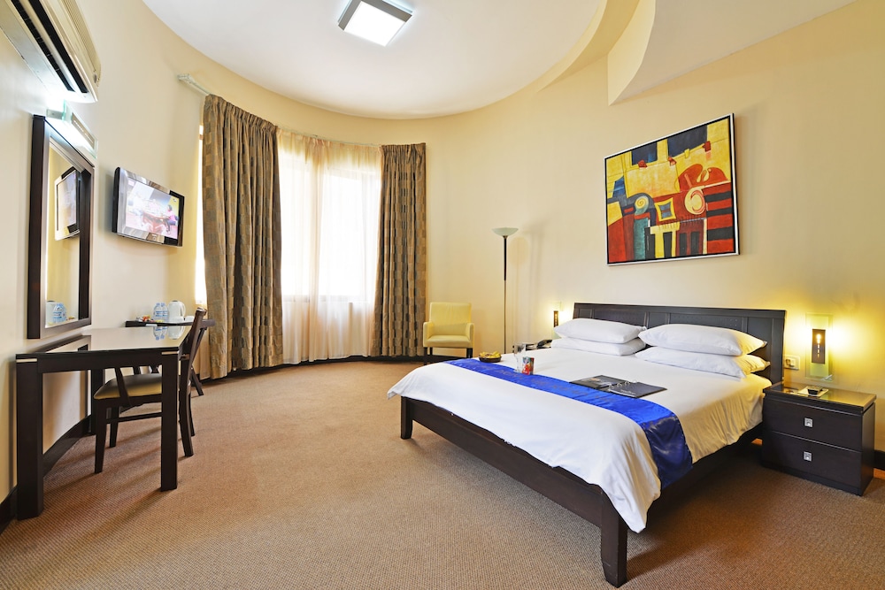 Room at Protea Hotel By Marriott Kampala, KAMPALA