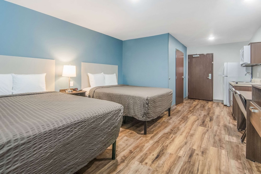 WoodSpring Suites North Ft Worth Alliance TX Speedway 15/38