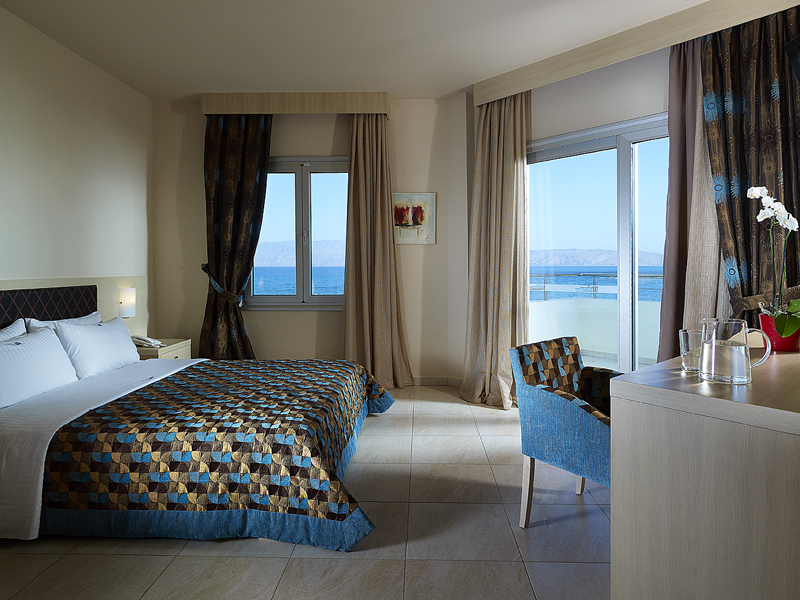 Room, Double or Twin Bed, Lateral Side Sea View
