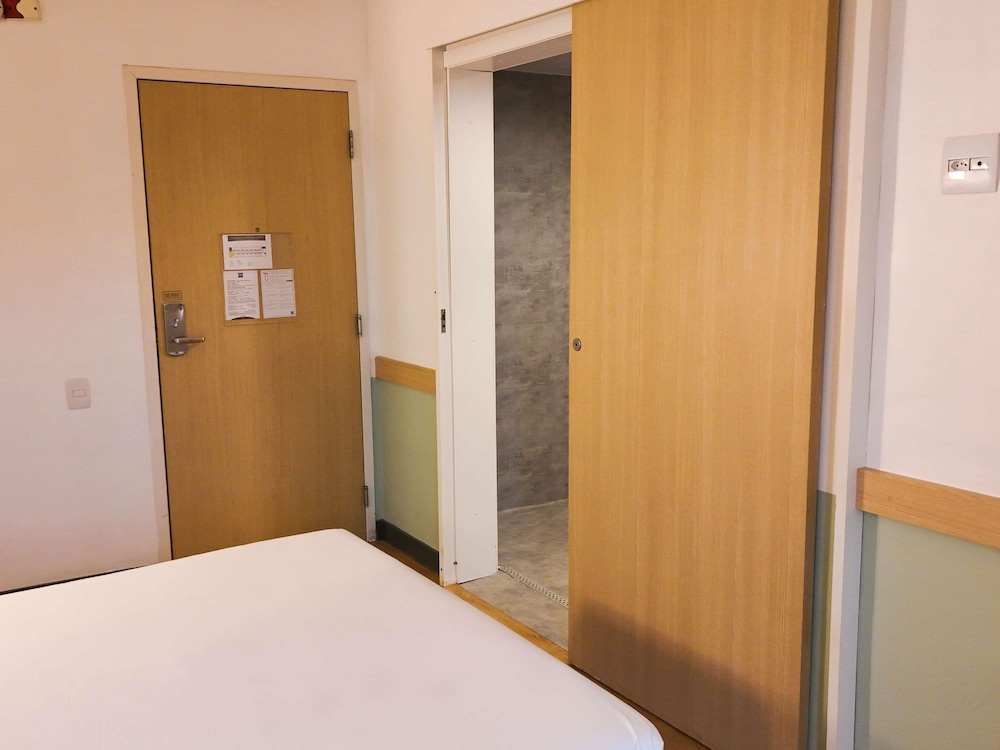Ibis Budget Sertaozinho 29/61