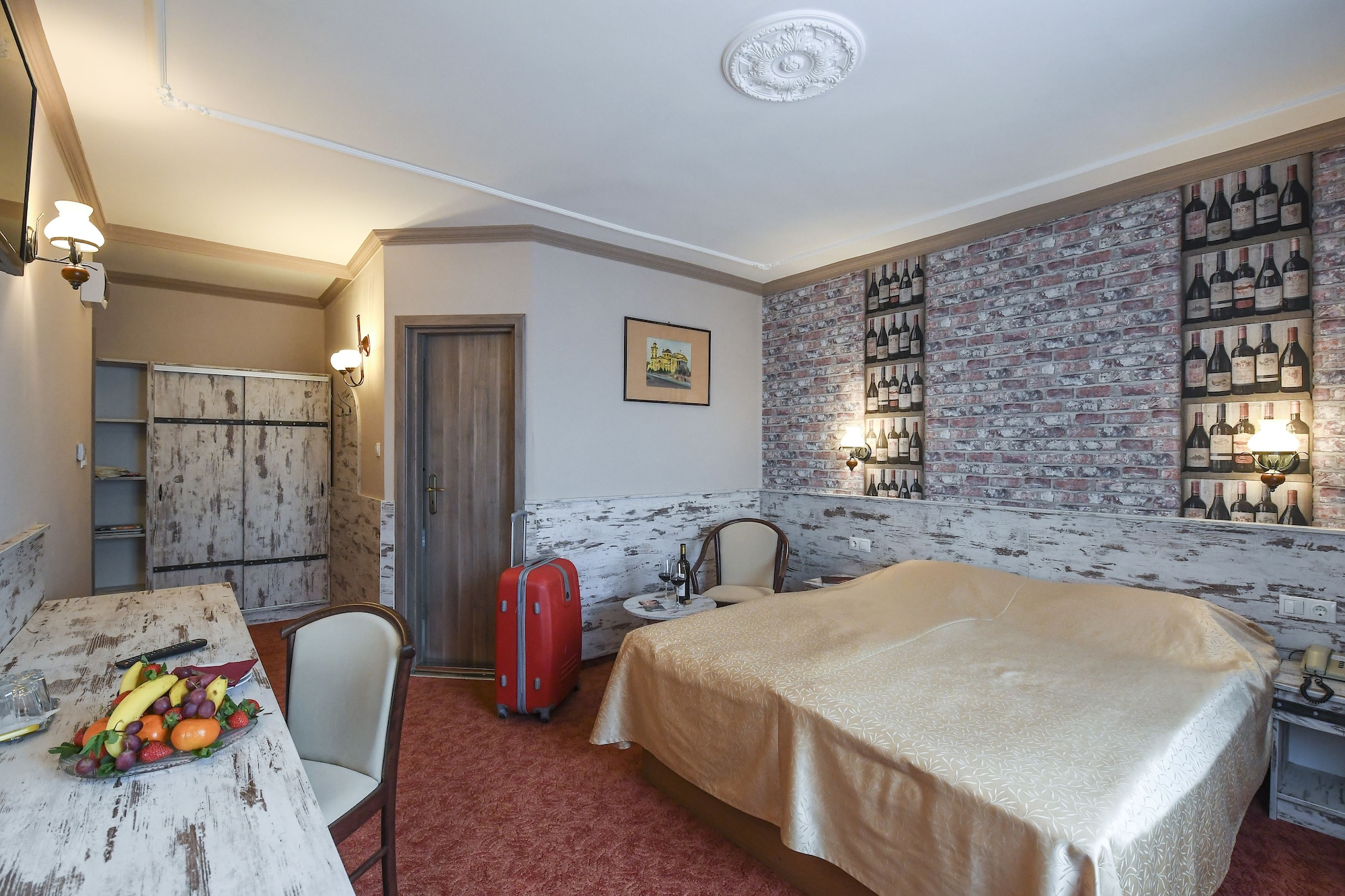 Vintage, Twin Beds
