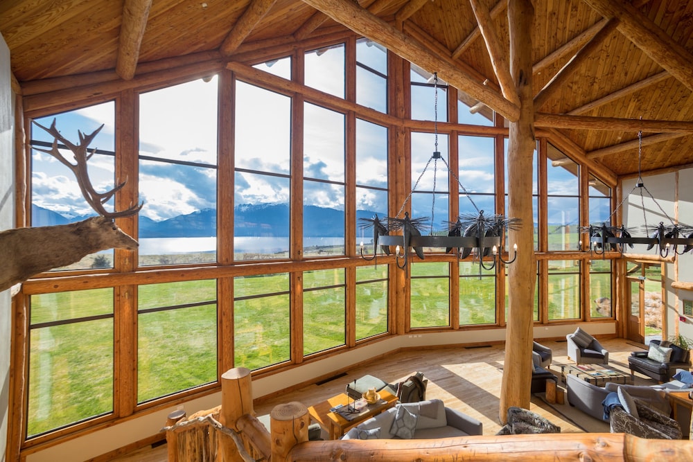 FIORDLAND LODGE 31/72