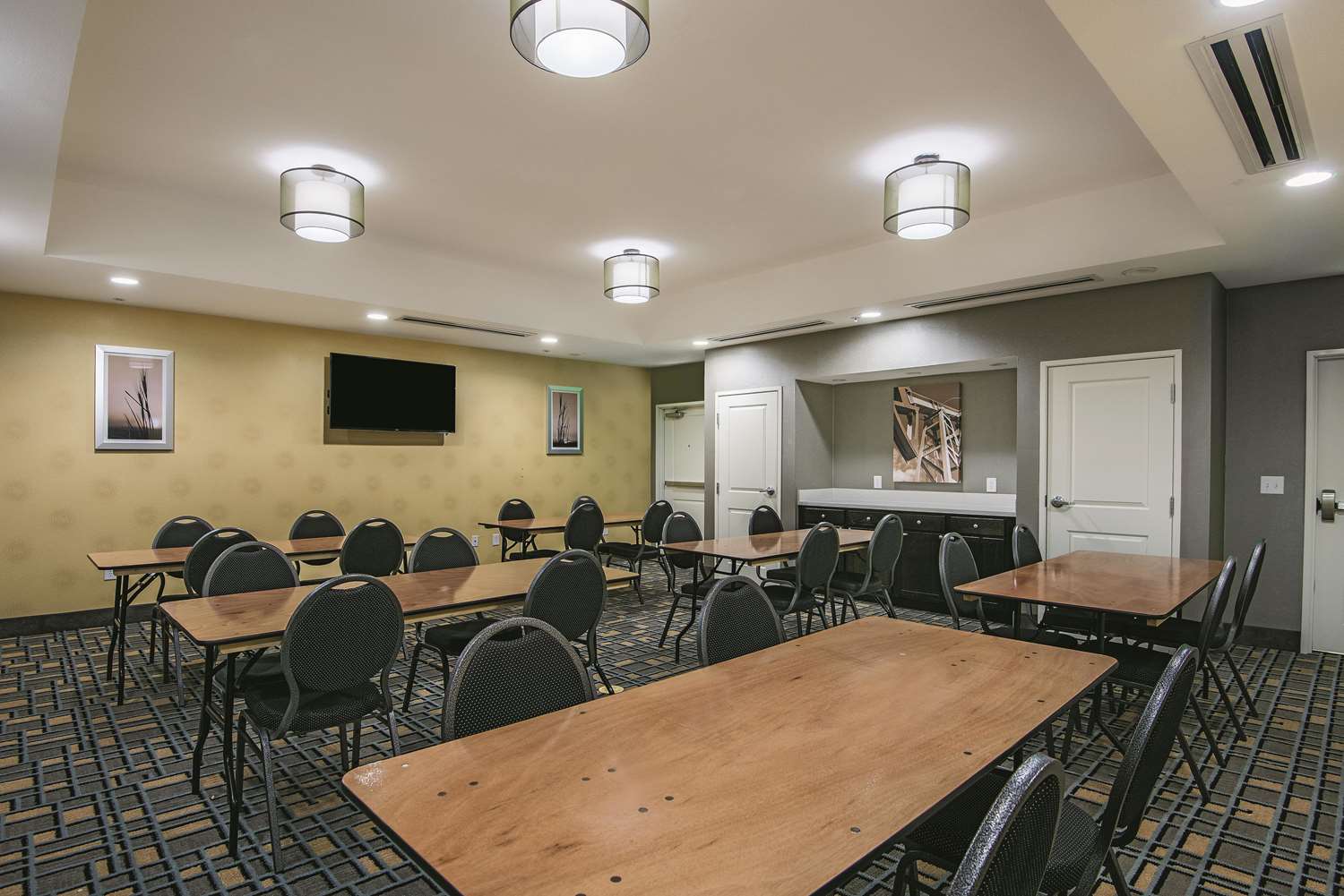 La Quinta Inn and Suites by Wyndham Karnes City - Kenedy 47/58
