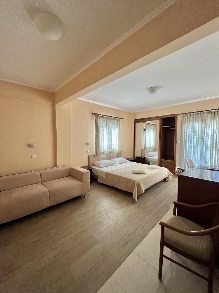 Saint George Hotel 8/21