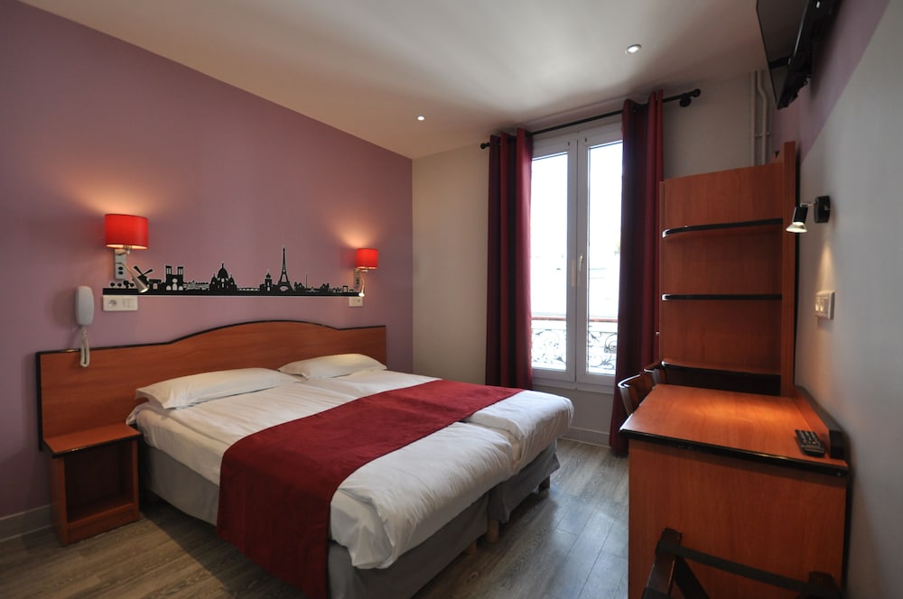 GRAND HOTEL DE TURIN 33/68