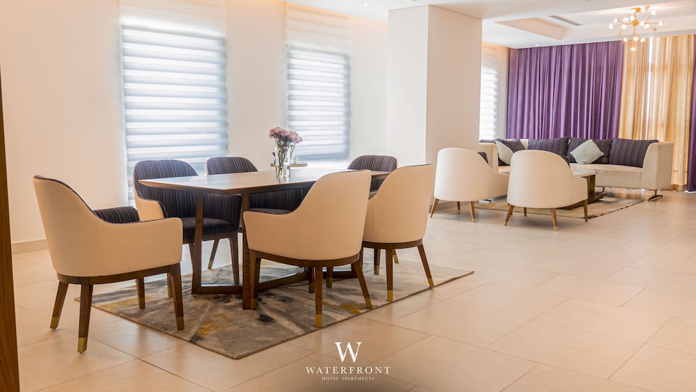 Waterfront Hotel Apartment 41/54