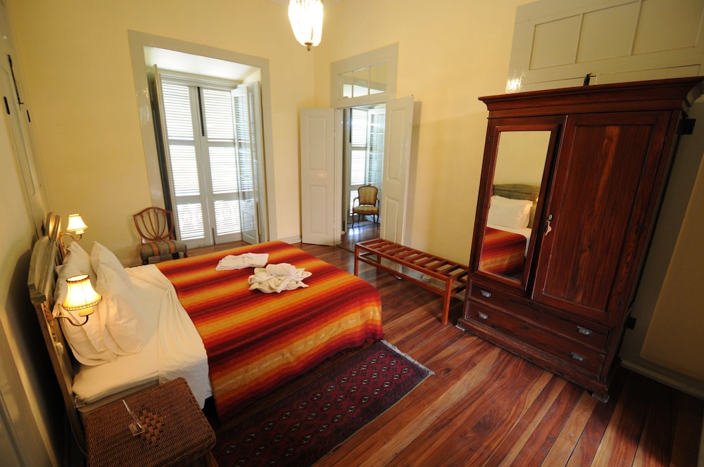 The Colonial Guest House 12/30