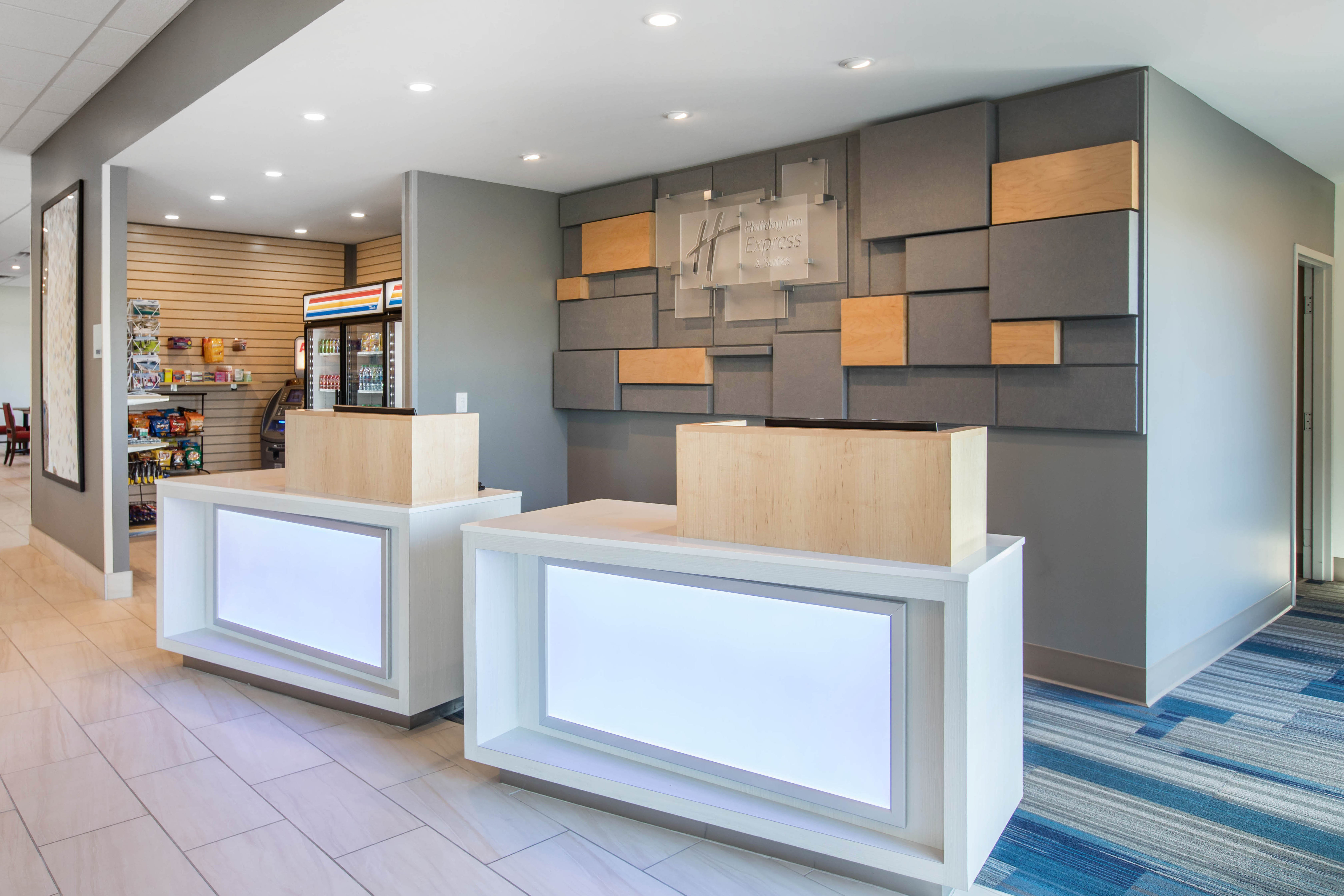 Holiday Inn Express & Suites Ludington 9/46