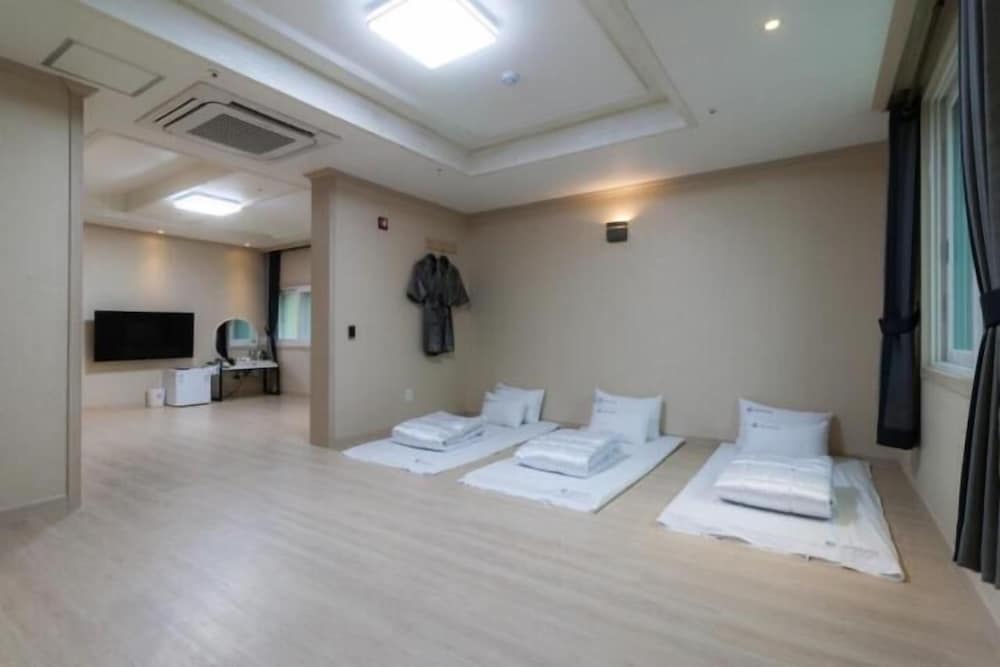 Mj Tour Hostel 9/47