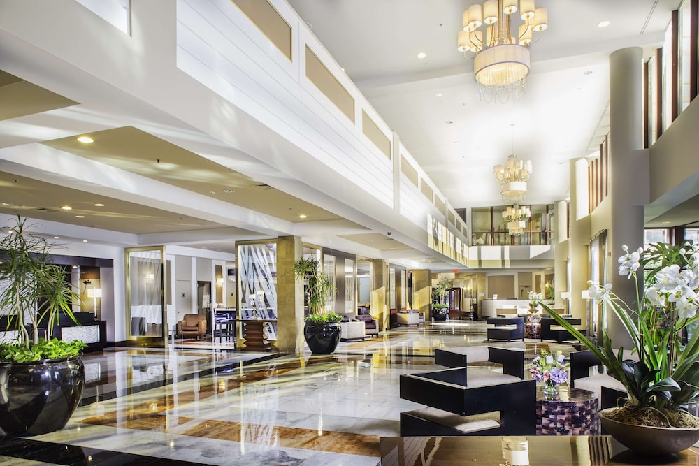 DoubleTree by Hilton New York LaGuardia Airport 5/54