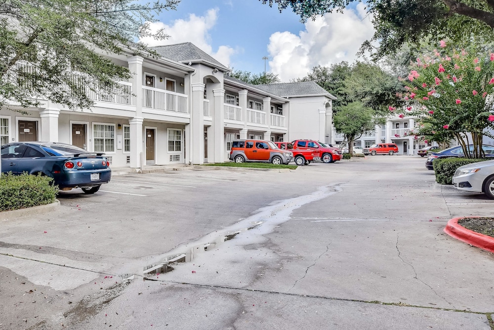 Studio6 Houston, TX - Hobby South 9/58