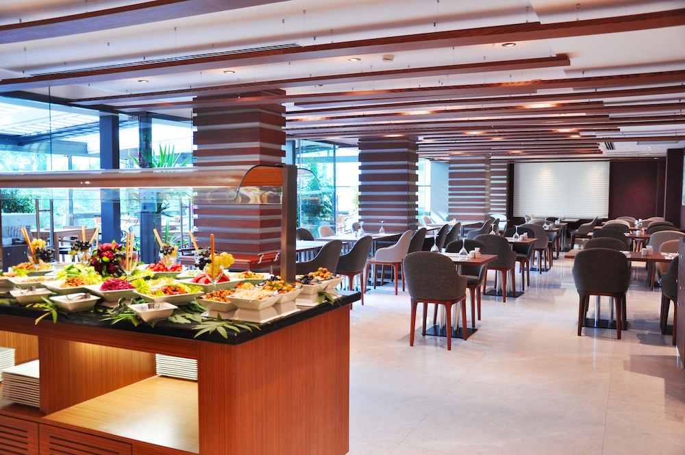 Veyron Hotels Spa 57/64
