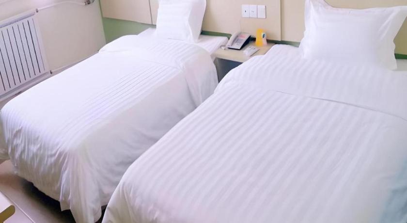 7 Days Inn (Guiyang Guizhou Institute of Technology & Gaicha Avenue) 21/28