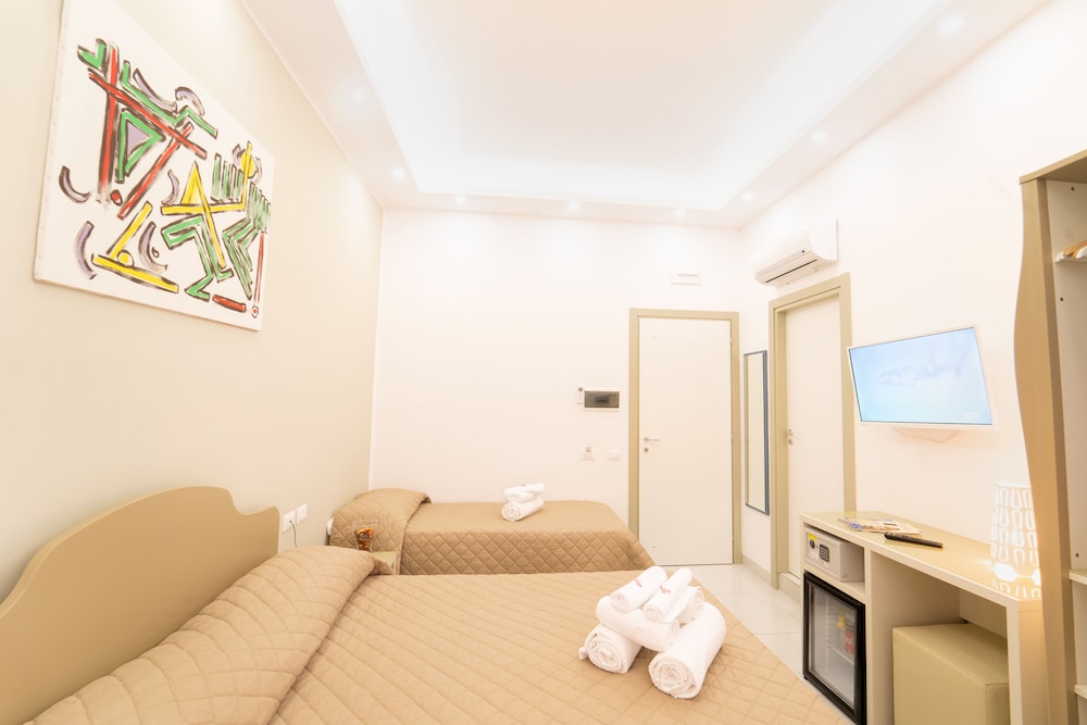 Naples Royal House B&B 25/50