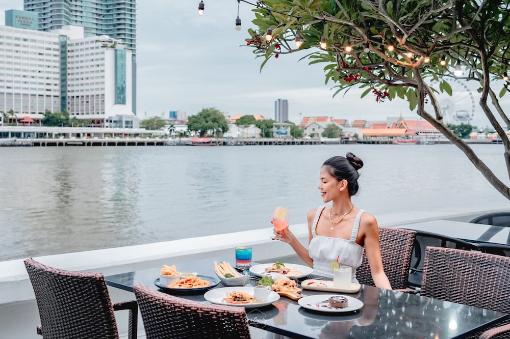 Away Bangkok Riverside Kene 37/50