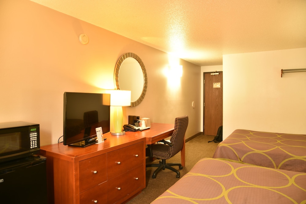 The Suite Inn 11/12