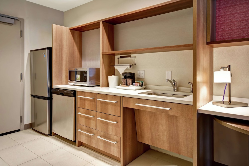 Home2 Suites by Hilton Springfield North 45/57