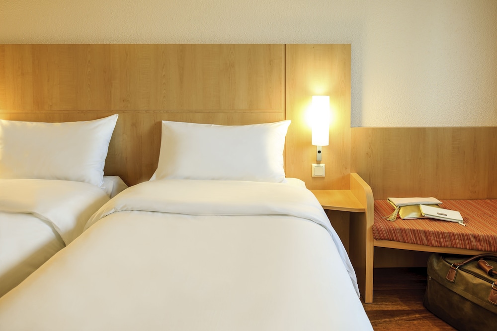 Ibis Leeds Centre Marlborough Street 13/57