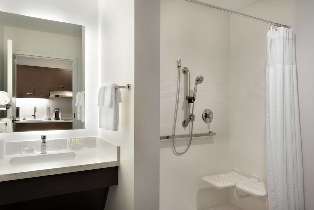 TownePlace Suites by Marriott Minooka 15/45