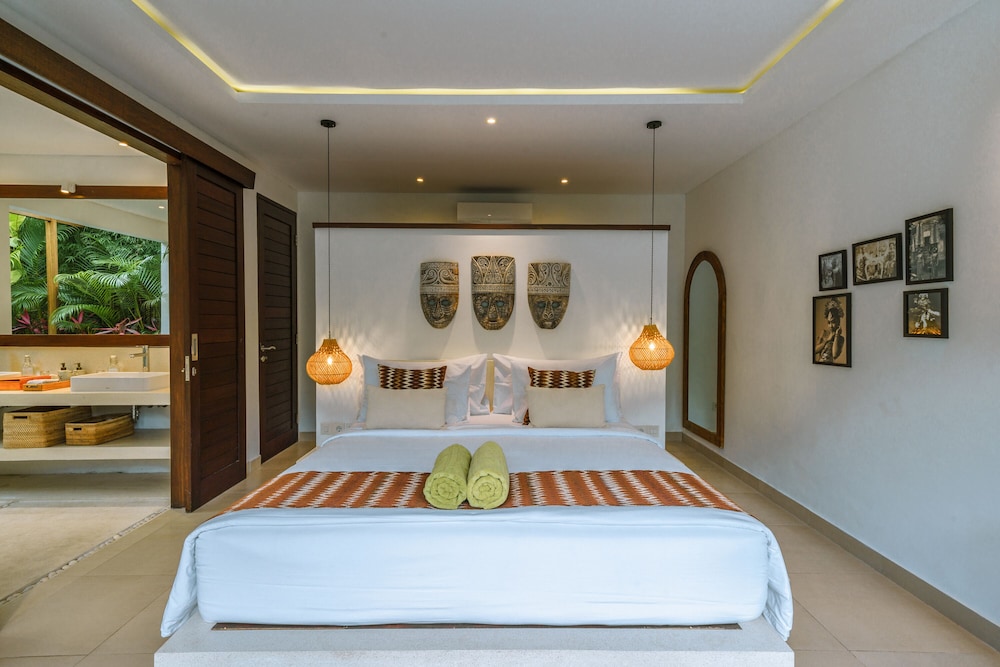 3 Bedroom Luxury Pool Villa Paddy View