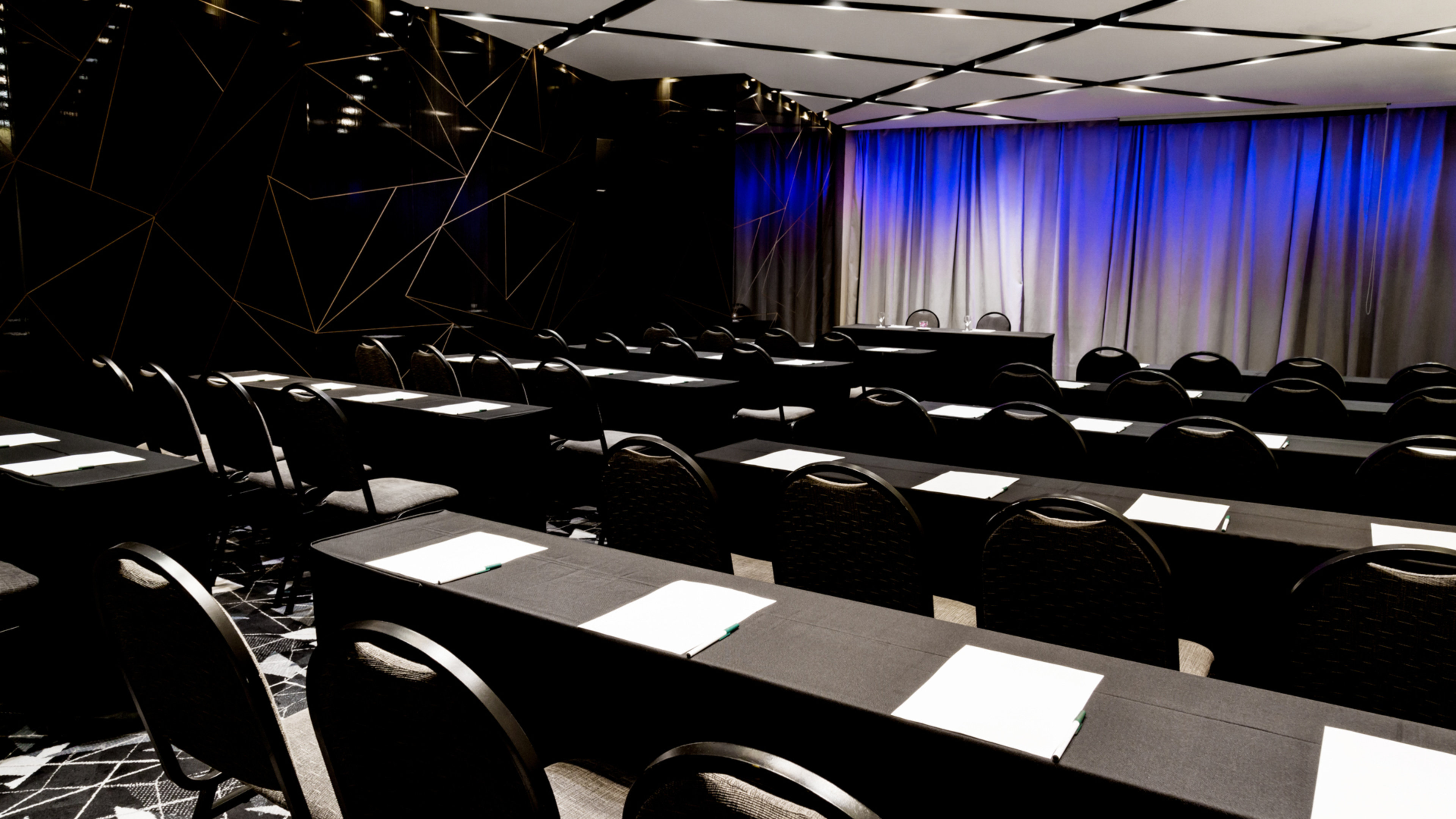 Holiday Inn Rosario 66/80