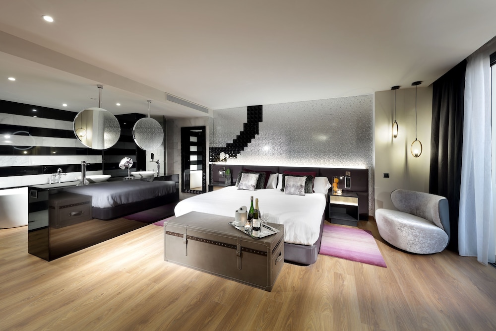 Hard Rock Hotel Tenerife 41/82