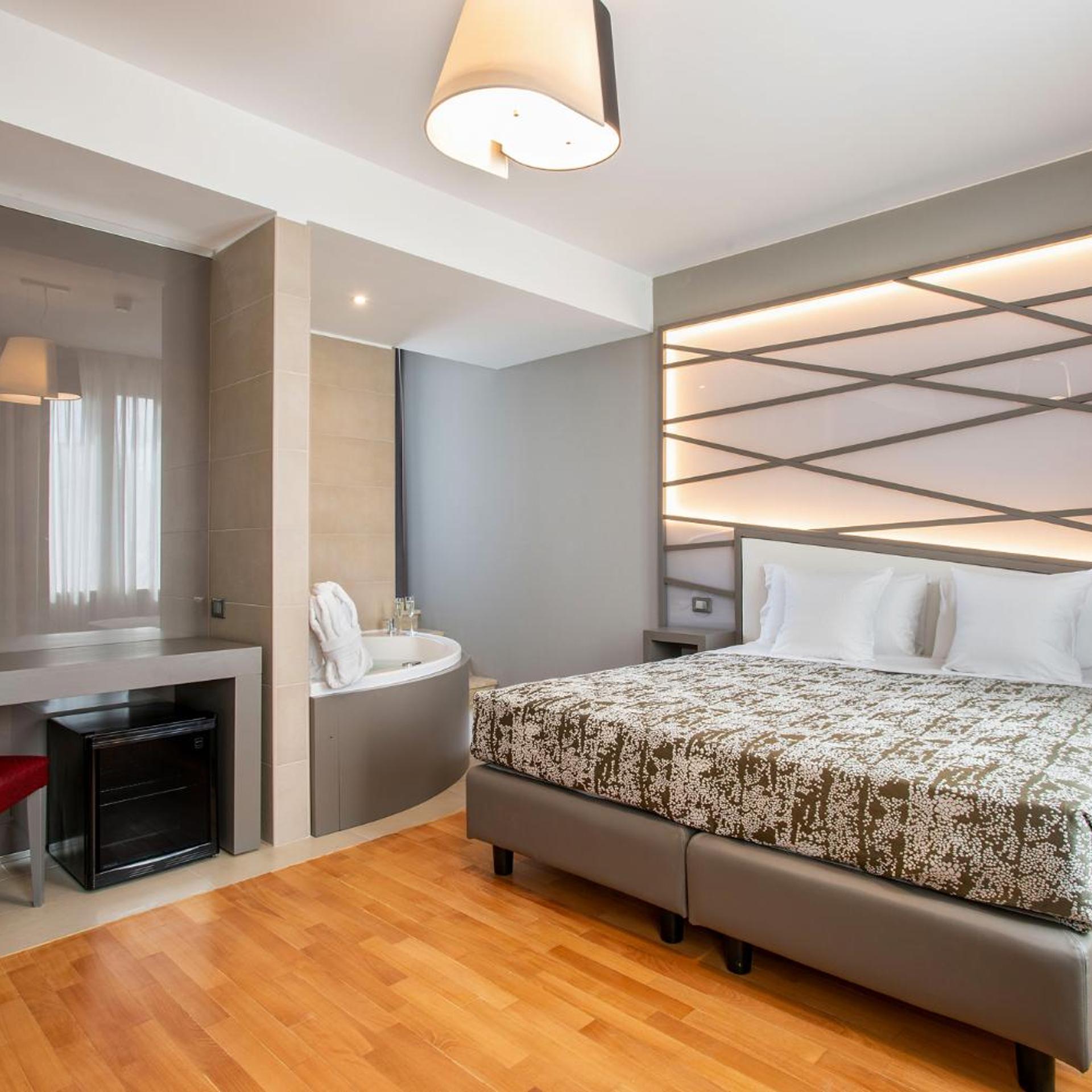 Junior Suite, Hot Tub