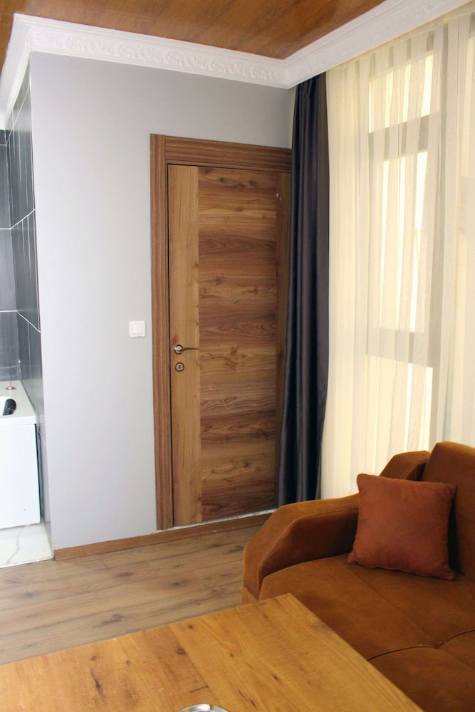 Avist Hotel 40/50