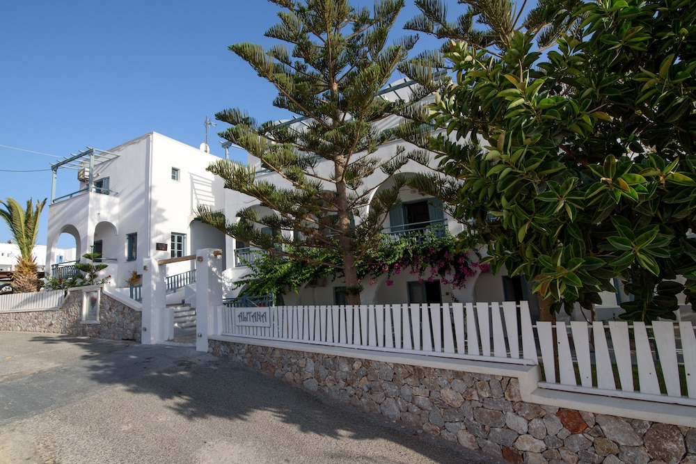 Iris Boutique Hotel 25/35