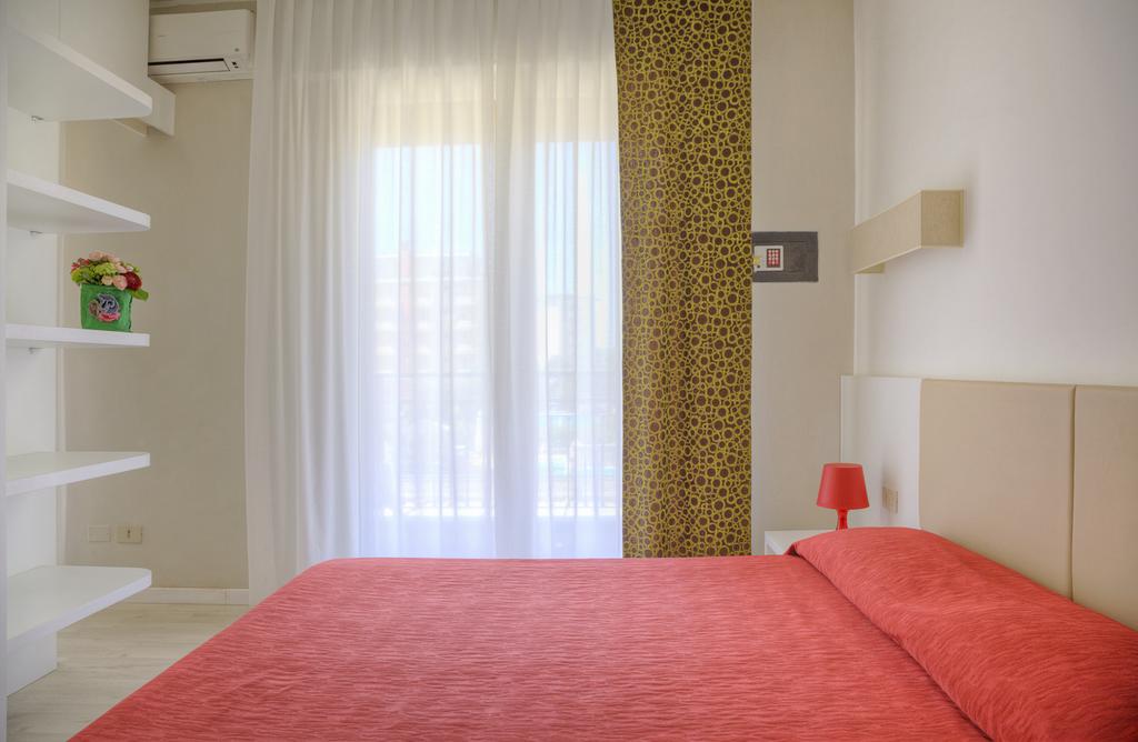 Ute Hotel 9/40