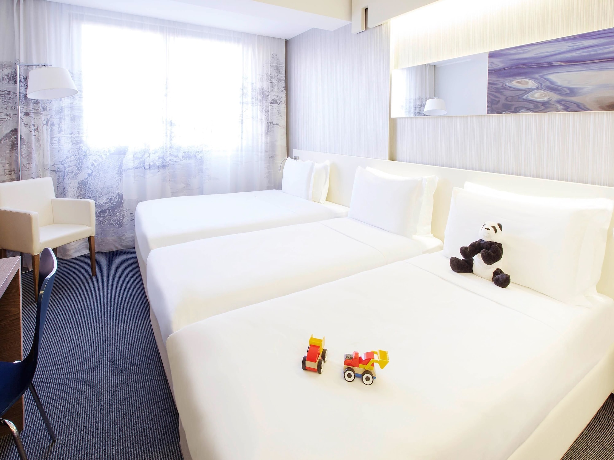 SUPERIOR, 2 DOUBLE BEDS