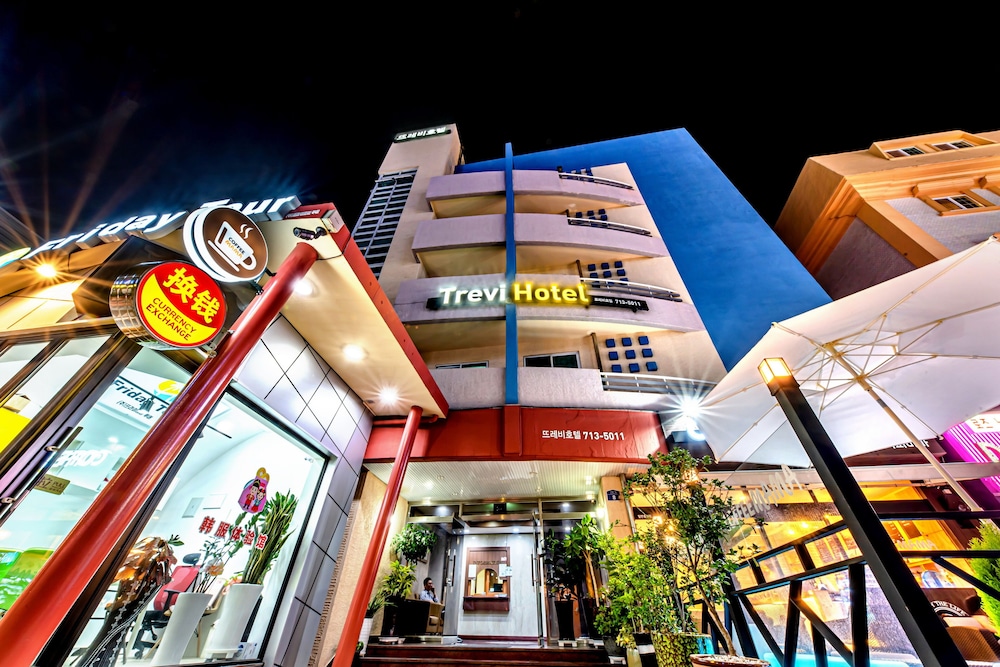 Trevi Hotel 41/46