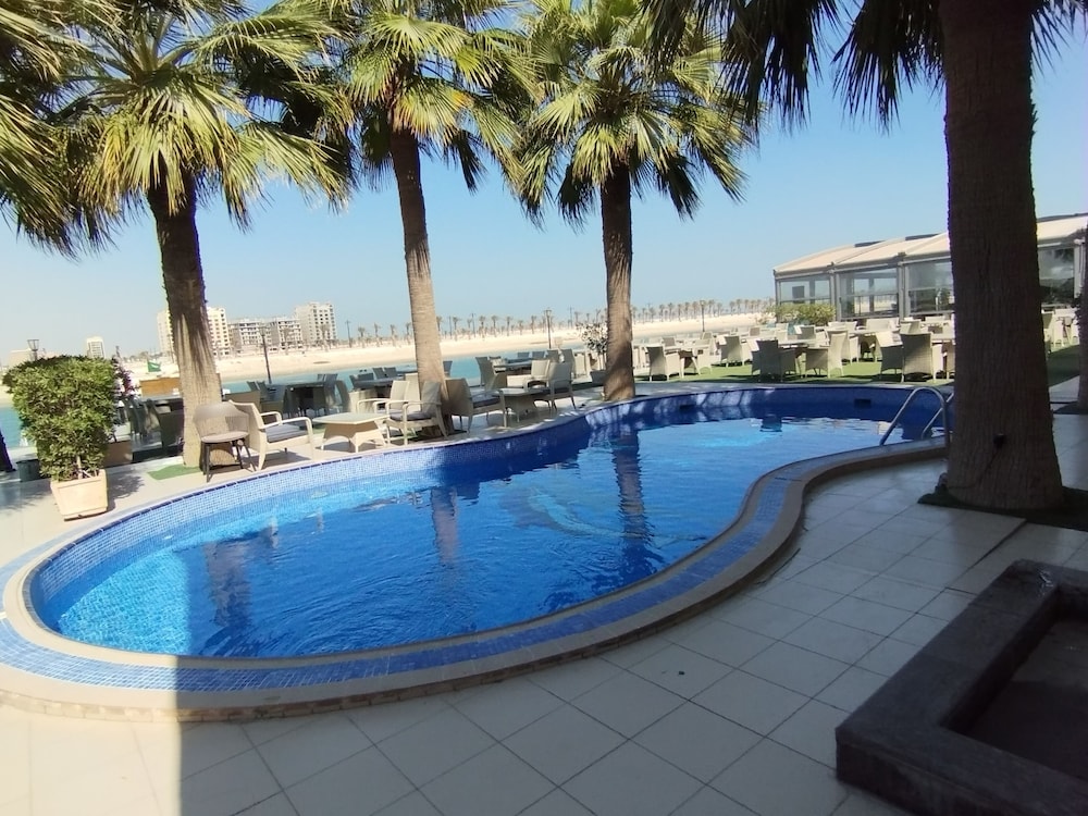فندق جولدن توليب للأجنحة الفندقية(Golden Tulip Al Khobar Suite Hotel) 27/52