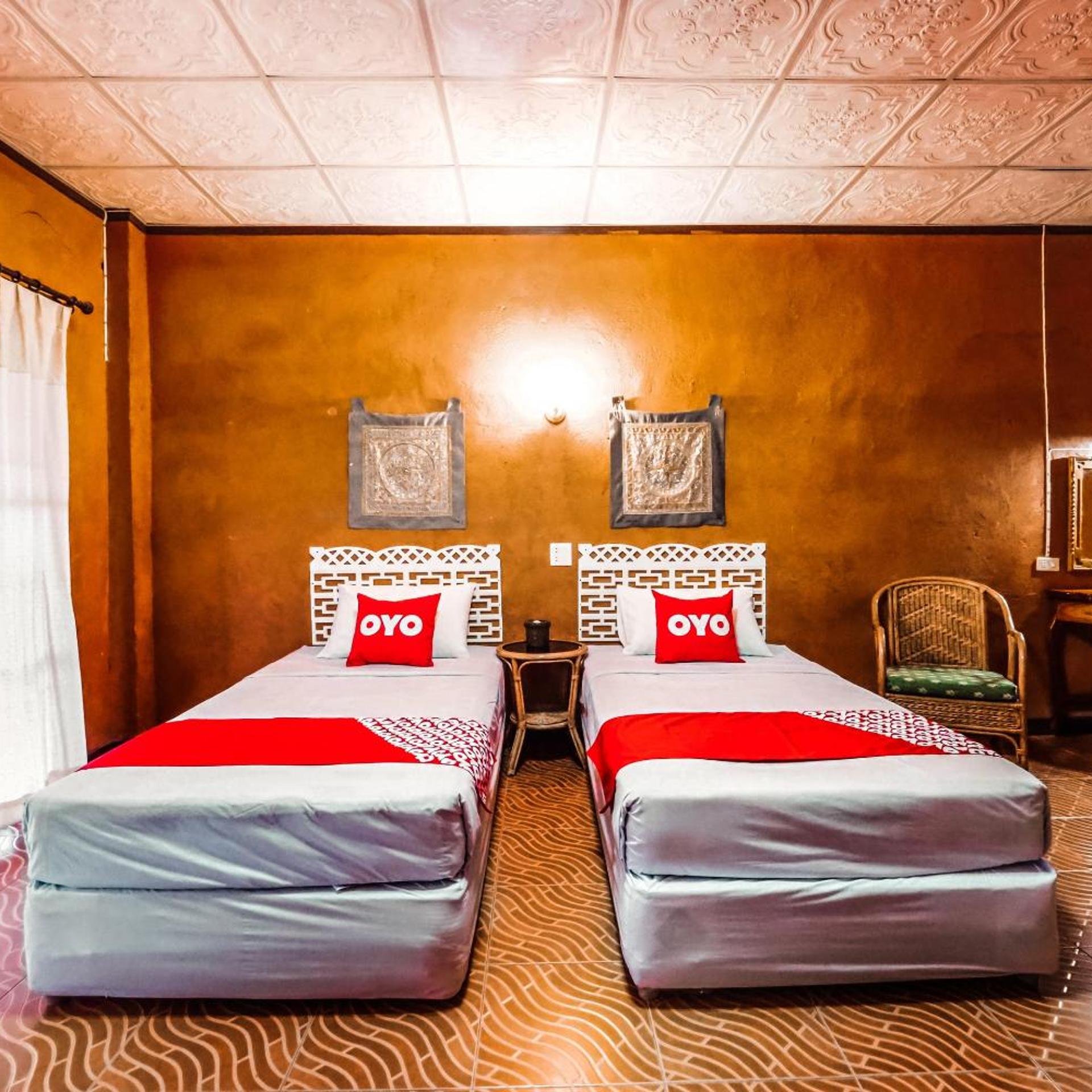 OYO 490 Chiangsan Golden Land Resort2 12/26
