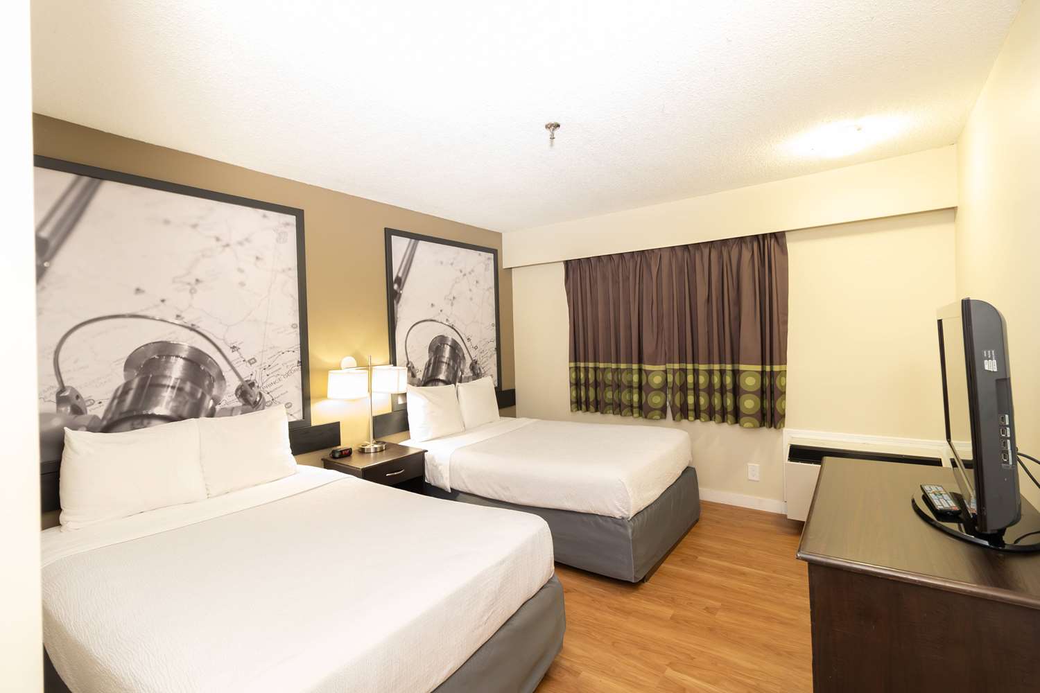 Super 8 By Wyndham Prince George 10/52