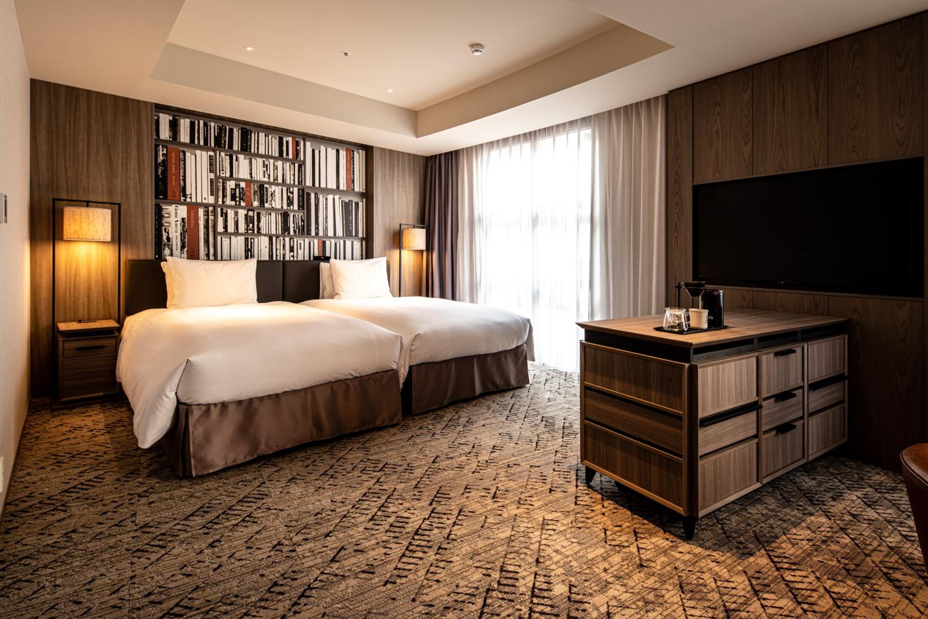 Episode 4, Deluxe, Twin Beds, Club Lounge Access