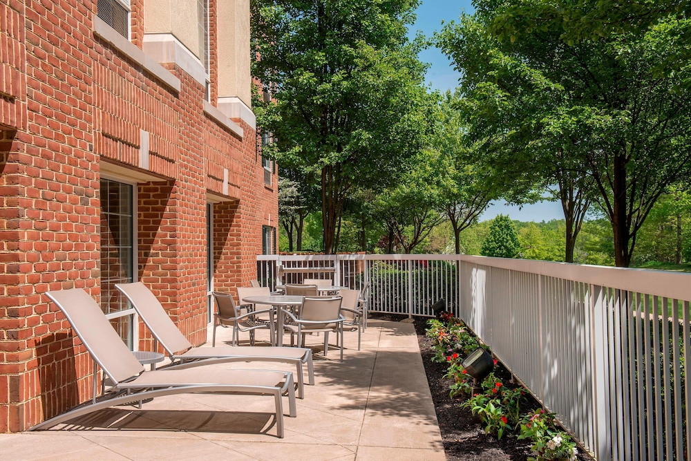Springhill Suites by Marriott State College 6/63