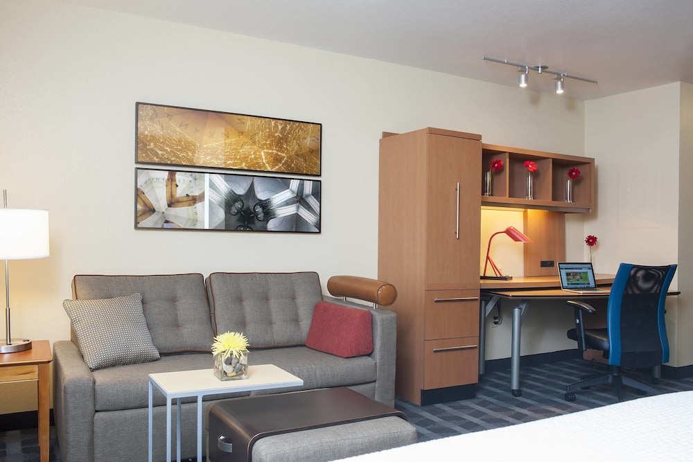 Towneplace Suites Indianapolis Park 100 8/18