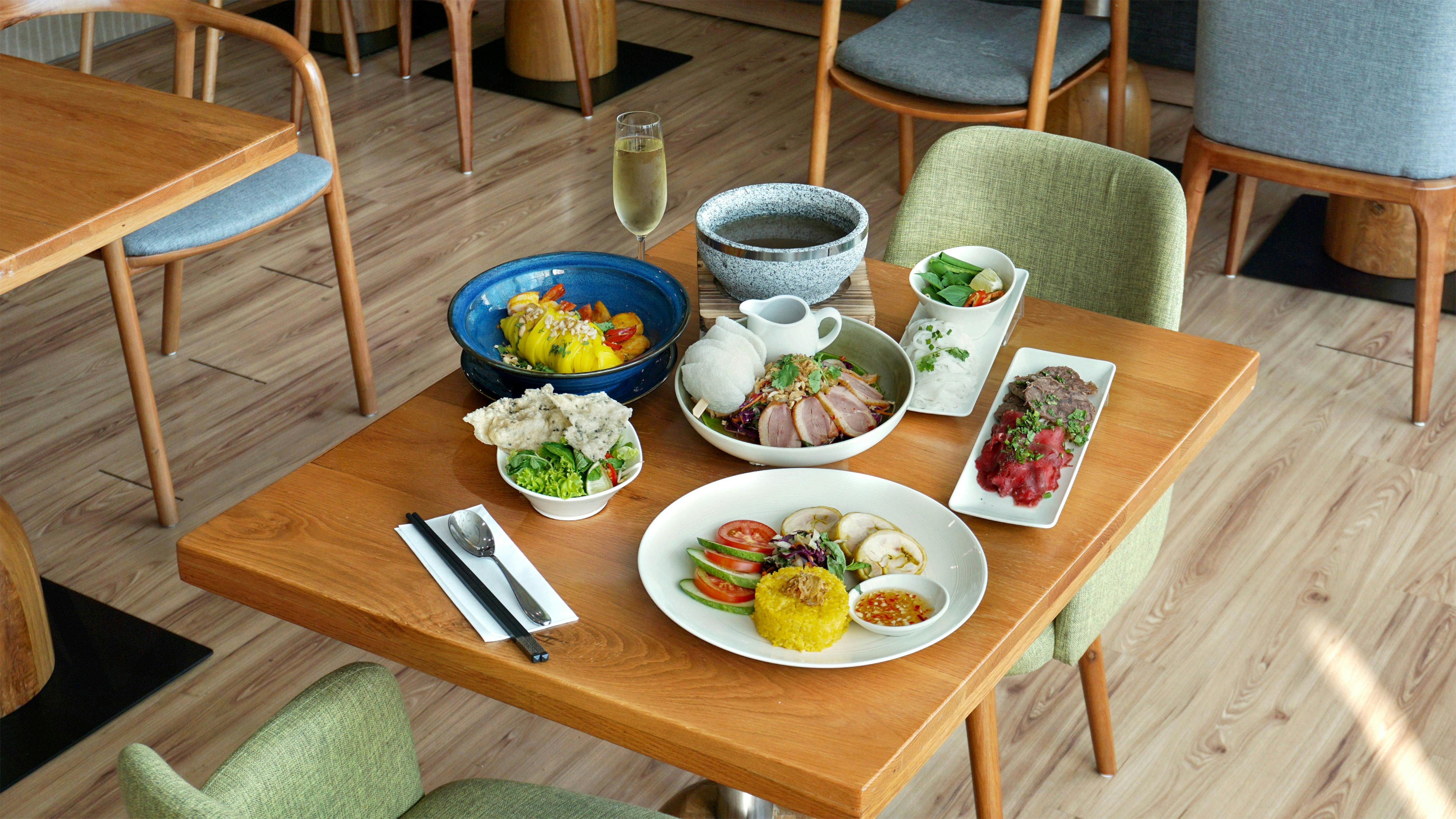 Holiday Inn & Suites Saigon Airport 29/50