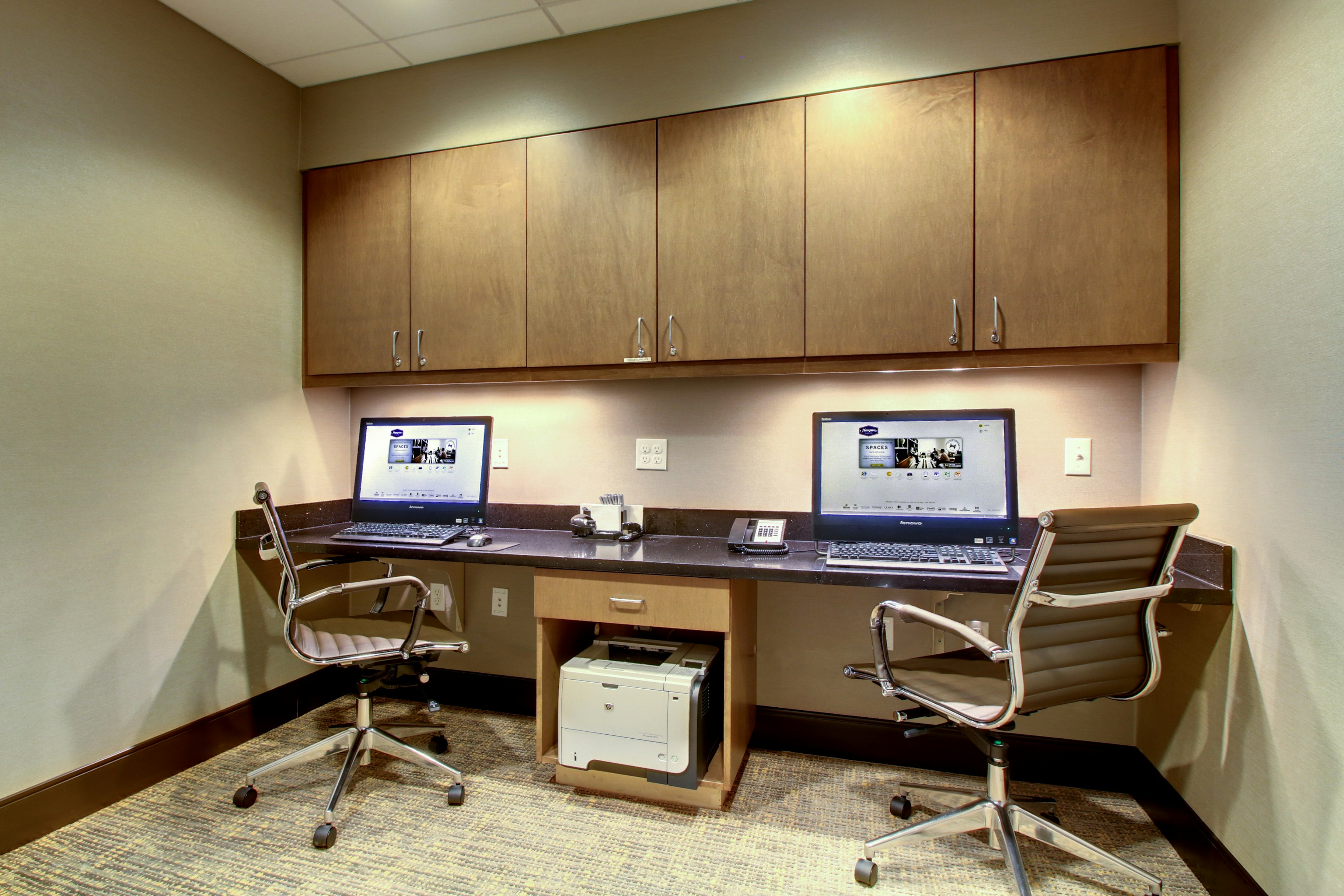 Hampton Inn & Suites Milwaukee West 58/64