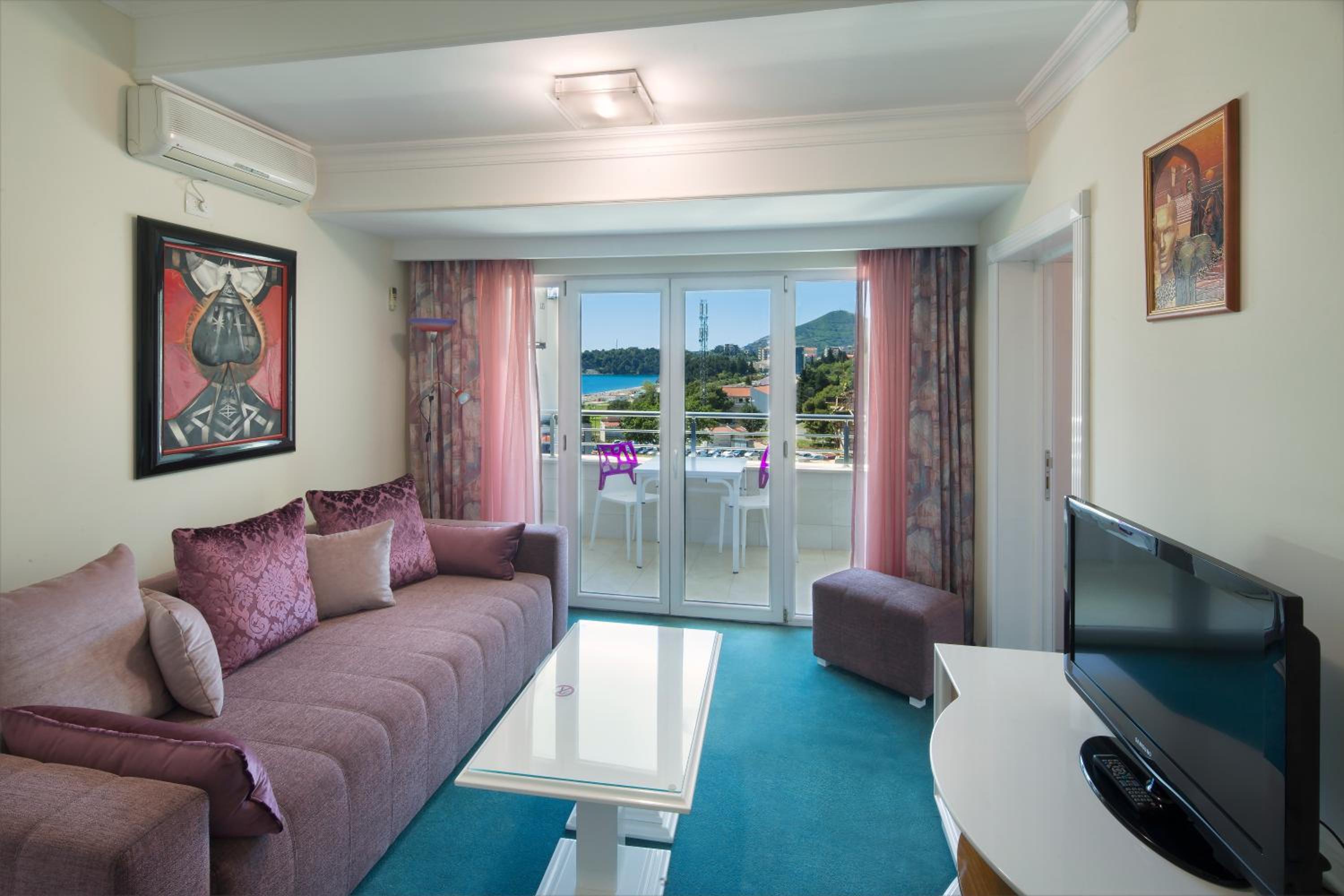 Hotel Bella Vista 56/79