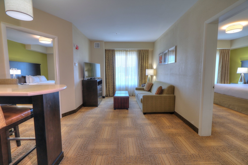 Staybridge Suites Knoxville-West 26/42
