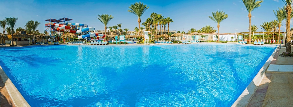 SUNRISE Aqua Joy Resort 34/64