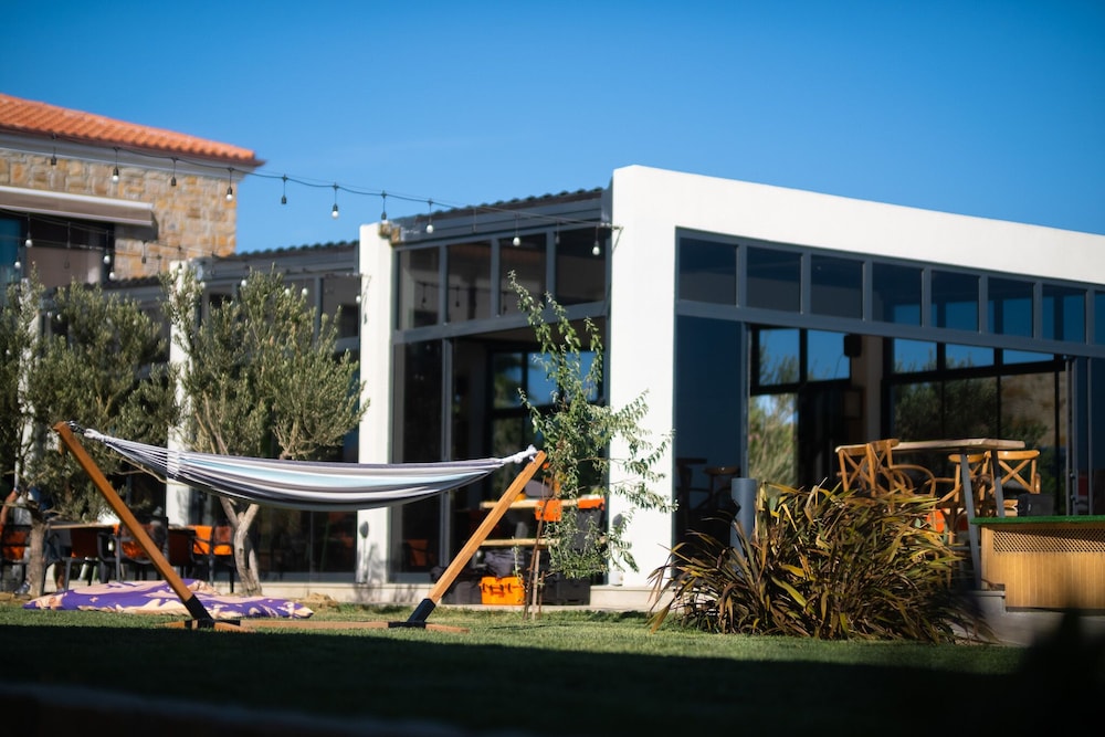 Kotinos Beach Hotel 4/47