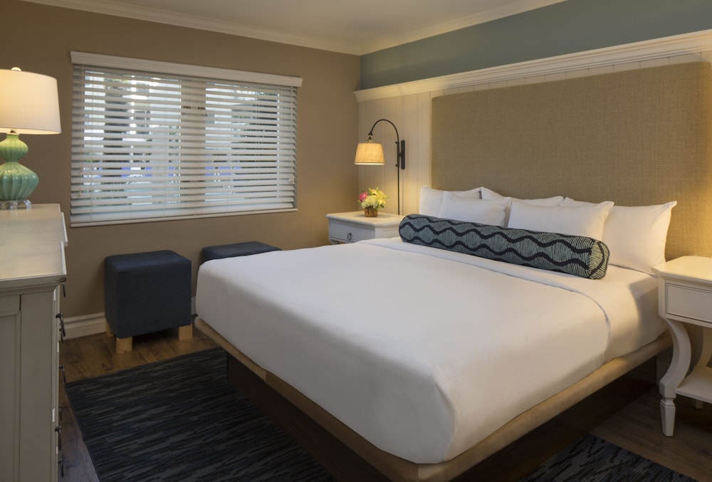 1 Bedroom, Suite, King Bed, Gulf View