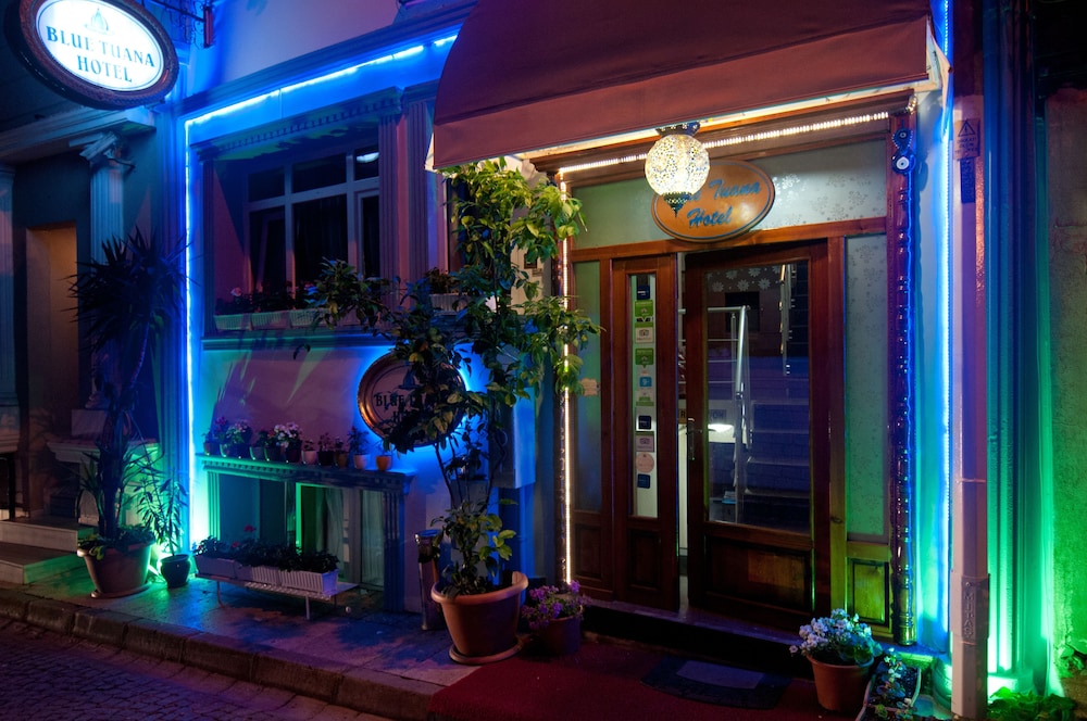 Blue Tuana Hotel 5/70