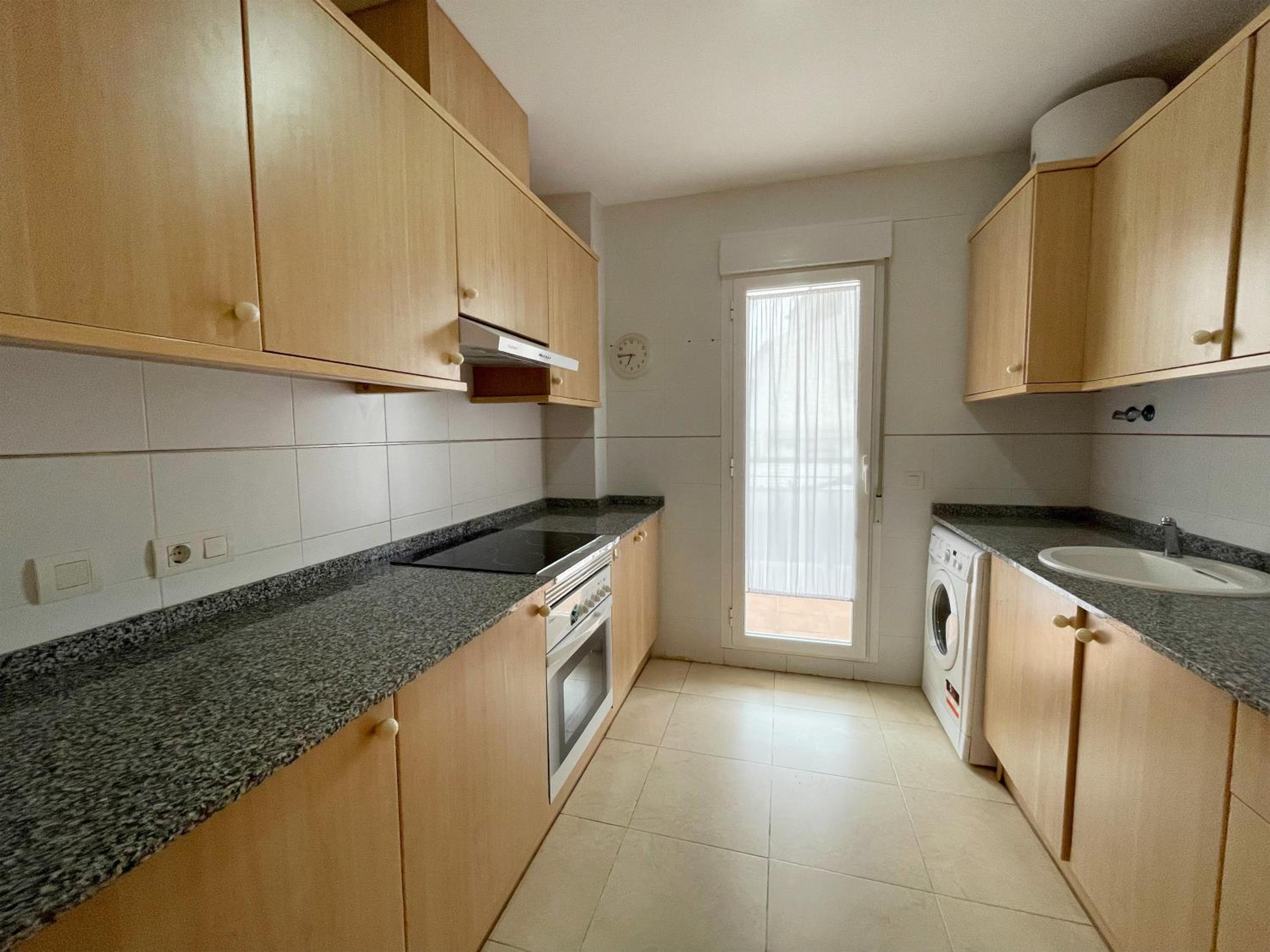 APARTAMENTOS LOS ALMENDROS 3000 25/26