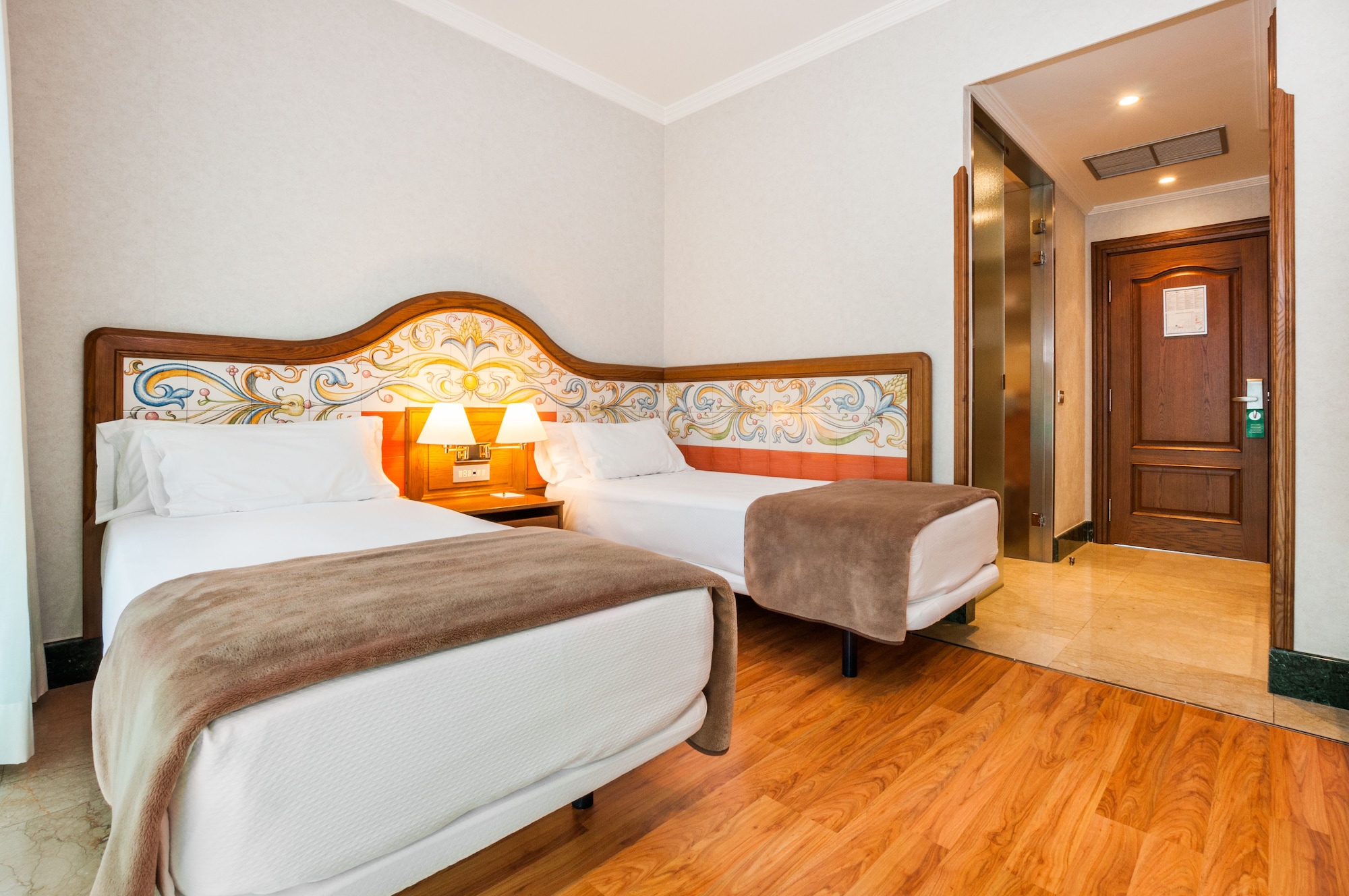 STANDARD, TWIN BEDS